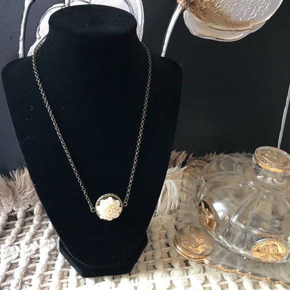 🎉🎊NECKLACE🎊🎉 - Picture 1 of 1